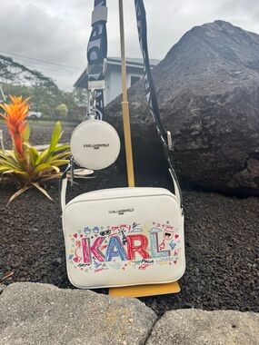 Karl Lagerfeld NWOT Paris Graffiti Crossbody Bag Coin Pouch White Leather Camera